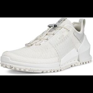 ECCO Women's Biom 2.0 Breathru Cross Trainer size 9